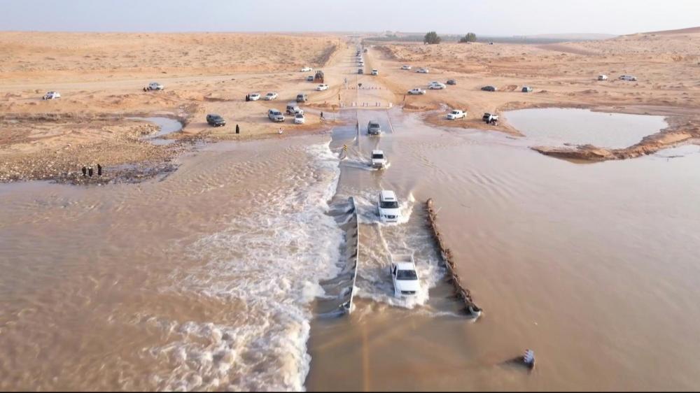 Menakjubkan, Tanah Gersang Arab Saudi Mendadak Jadi  Waduk 