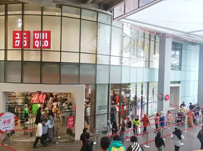 Gambar Perusahaan Ritel Fashion H&M Akan Tutup 28 Gerai dan PHK Karyawan