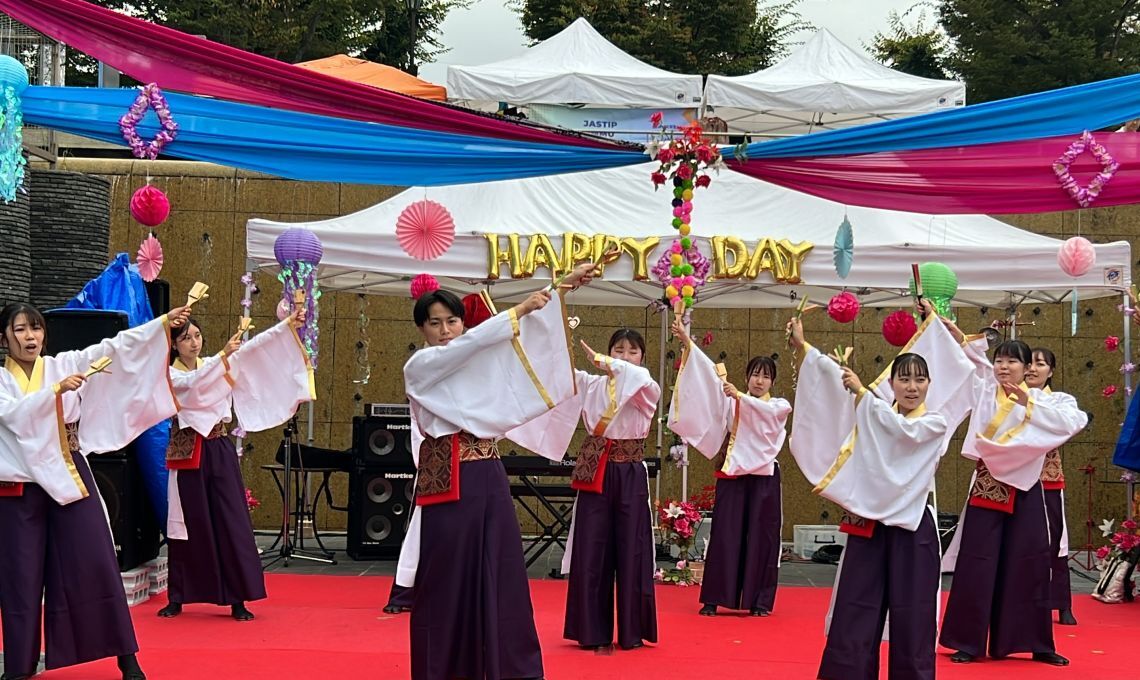 Gambar Festival Persahabatan Indonesia-Jepang Menampilkan Seni Budaya Kedua Negara